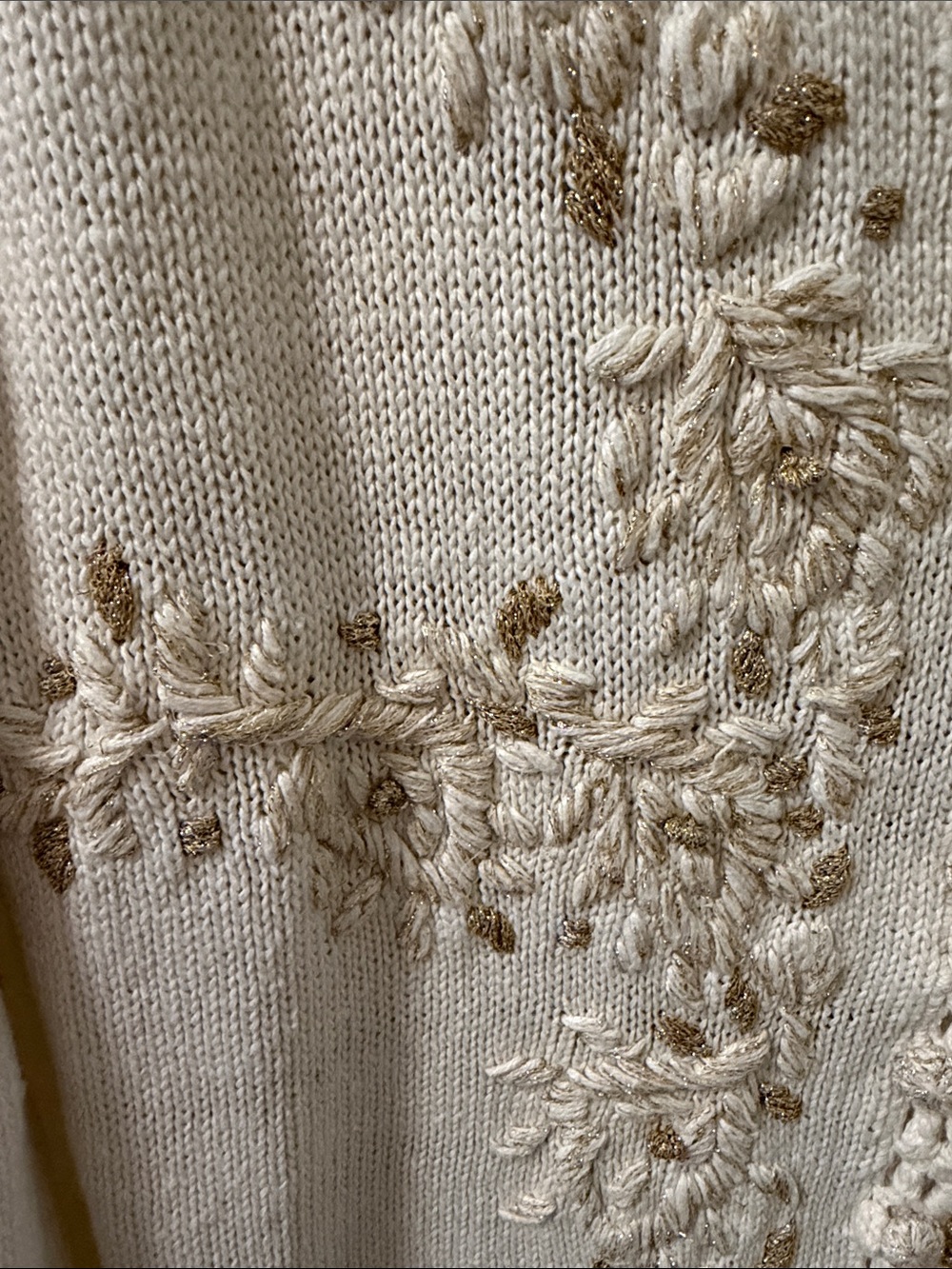 Casual Corner Cream Cardigan with Gold-Tone Embroidery - Picture 4 of 9